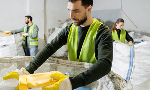 Gestione dei rifiuti in azienda: webinar gratuito e corso