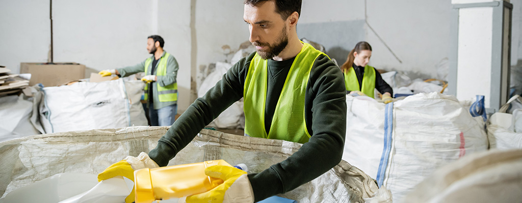 Gestione dei rifiuti in azienda: webinar gratuito e corso