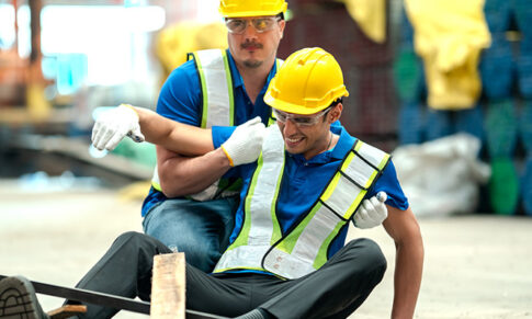 Infortunio per un gesto imprudente: quando il datore resta responsabile